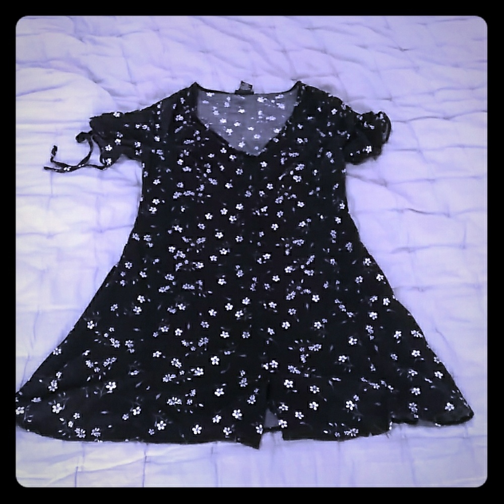Gorgeous black flowered dress